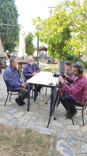 Συνέντευξη κατοίκων στο Βογατσικό